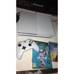 Xbox One S in White || 1TB Console || Comes with 1 controller, Fifa 19, Forza Horizon and a 2 week free Xbox live pass || BRAND NEW CONDITION || Only been used 2 or 3 times, bought for myself at Christmas but selling as I don’t use it || Comes in original box and has power leads it came with
