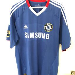 * Chelsea Home kit (2008/09) 
* Size L 
* Pristine Condition (9/10) 
*Call/Text 07453888671
* No silly offers/Time wasters pls 
* Pet & Smoke free house 
* Check out my other items