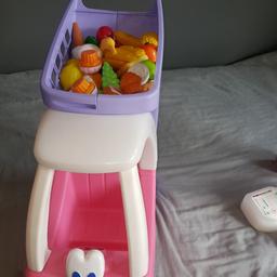 little tykes shopping cart with play food ex con hardly used