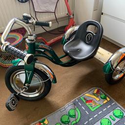 Green 
Very good condition