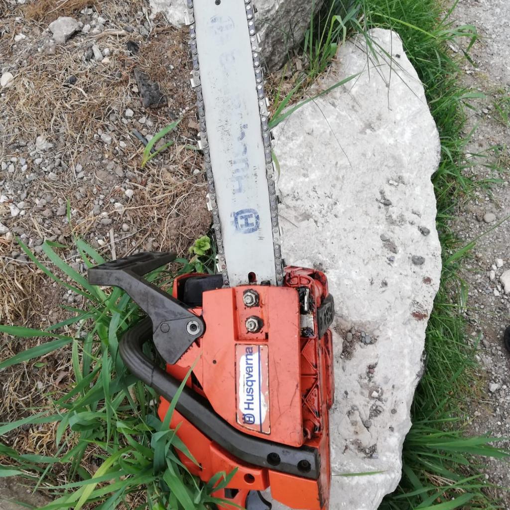 Husqvarna Motorsäge Kettensäge 141 in 6321 Mariastein für 200,00 € zum Verkauf Shpock DE