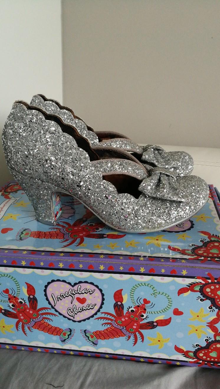 Irregular choice final on sale bow