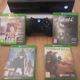 xbox one 500g comes with games in pictures and plants v zombiz all in excellent condition with all cables and hdmi  everything works perfectly 145 ono may swap try me