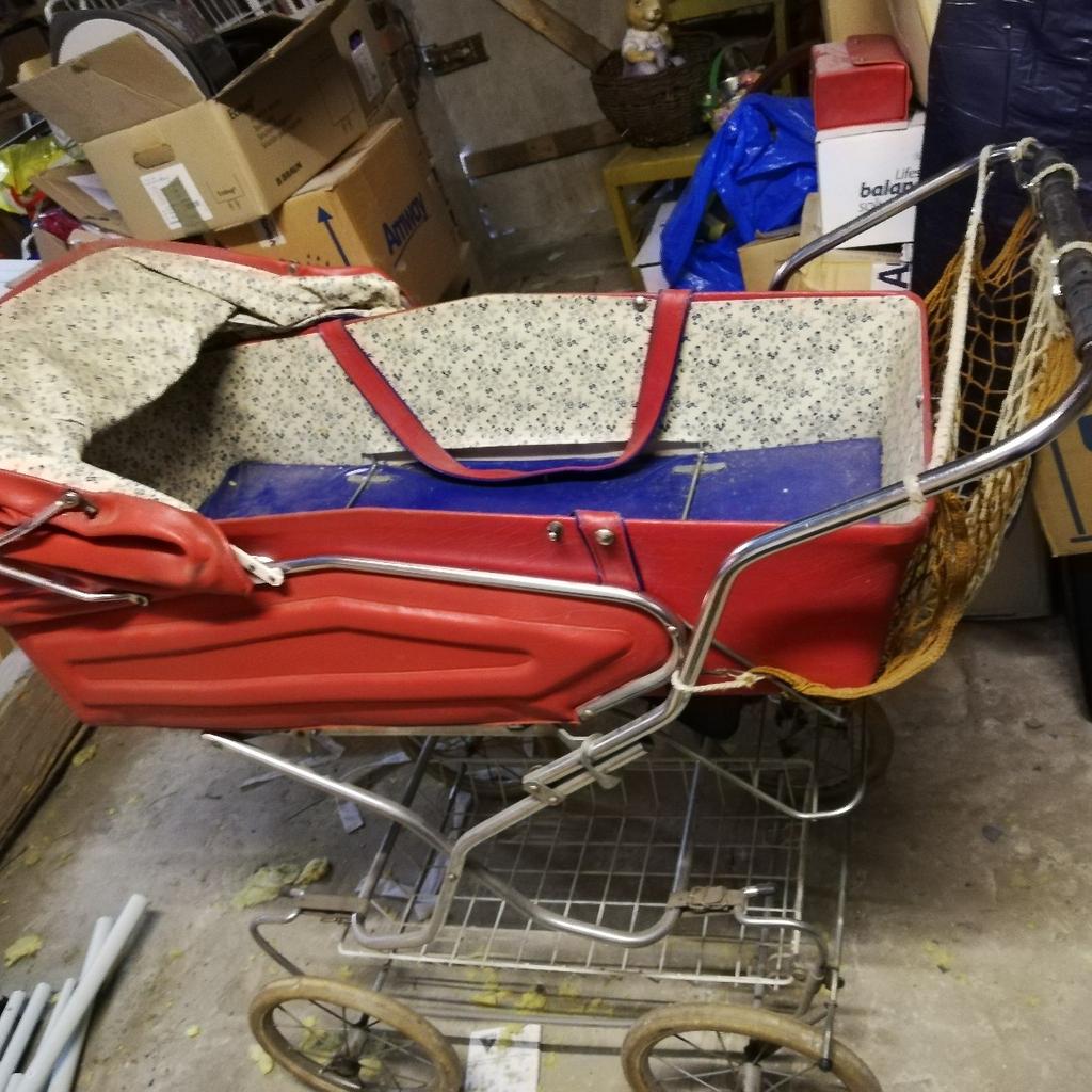 Kinderwagen 80er Jahre in 03197 Jnschwalde fr 190,00  zum Verkauf |  Shpock DE
