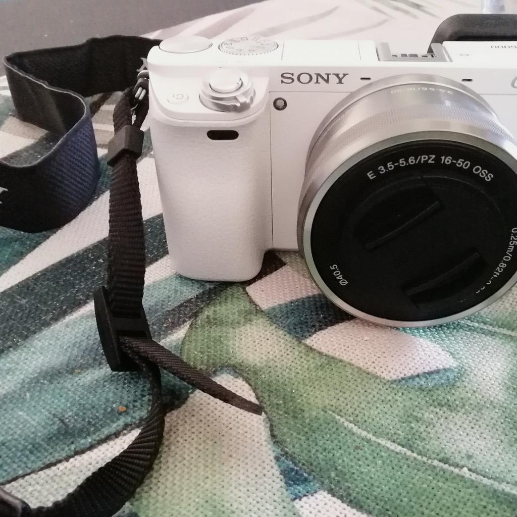 Sony alpha 6000 in 2500 Gemeinde Baden for €450.00 for sale Shpock