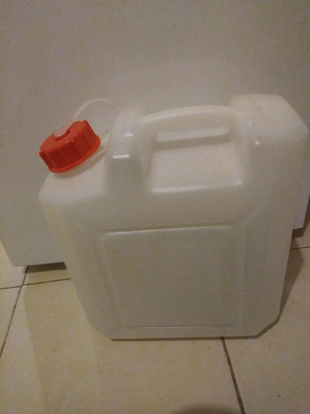 10 litre water container in B27 Birmingham für 8,00 £ zum Verkauf ...