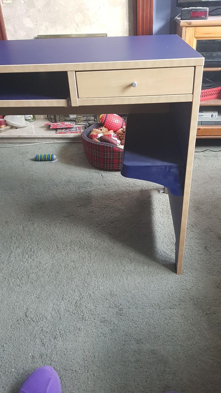 IKEA Desk and Shelf Unit in B32 Birmingham für £ 15,00 zum Verkauf