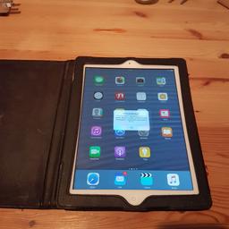 ipad 4 (wifi only) 16gb
9.5" Screen
IOS 10.3.3
comes complete boxed with charger, case & screen protector which is already on ipad however could do with being replaced
only for sale as no longer used, always been kept in case & never taken out of house no marks or dents at all
No time wasters please