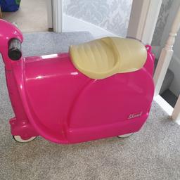 Ride on children's case.  only used around the house 
missing strap
