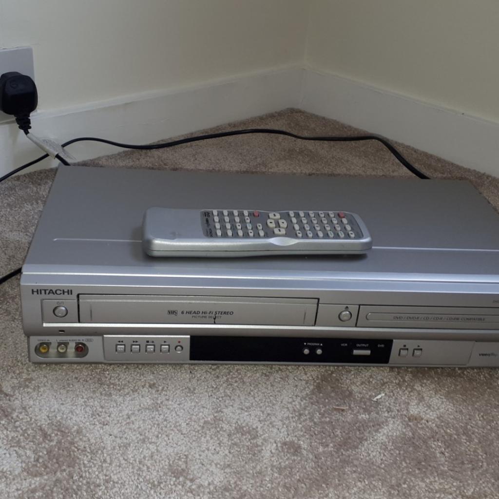 Hitachi DVD VCR VHS combo with video Plus in KT1 London for £15.00 for