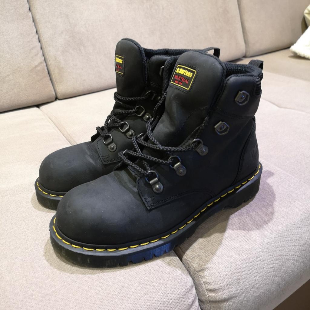 Dr martens hot sale holkham boots