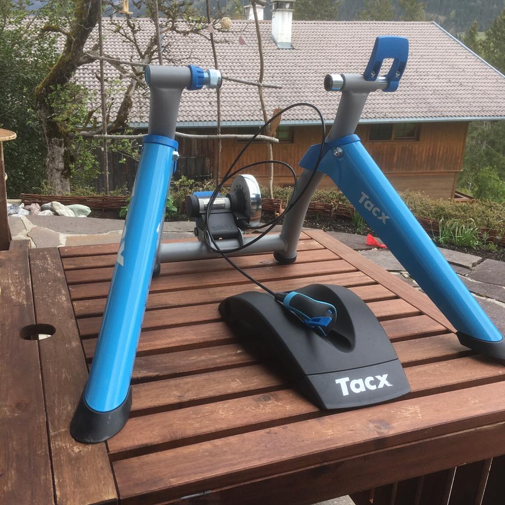 Tacx Satori Rollentrainer für Indoor Training tacx bag