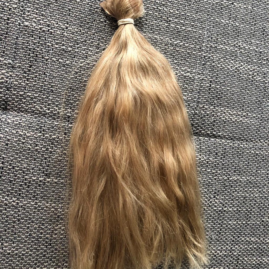 Haarverlängerung / Tape / Extensions in 1100 Wien für € 50,00 zum