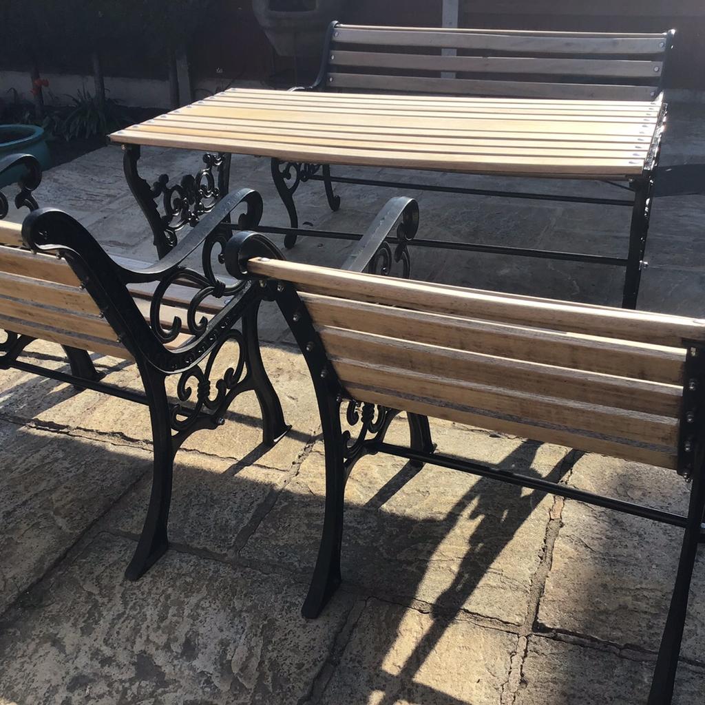 Refurbished cast iron garden furniture set in Manchester for £400.00