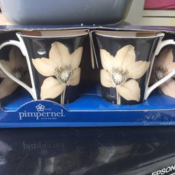 Gift set of two mugs