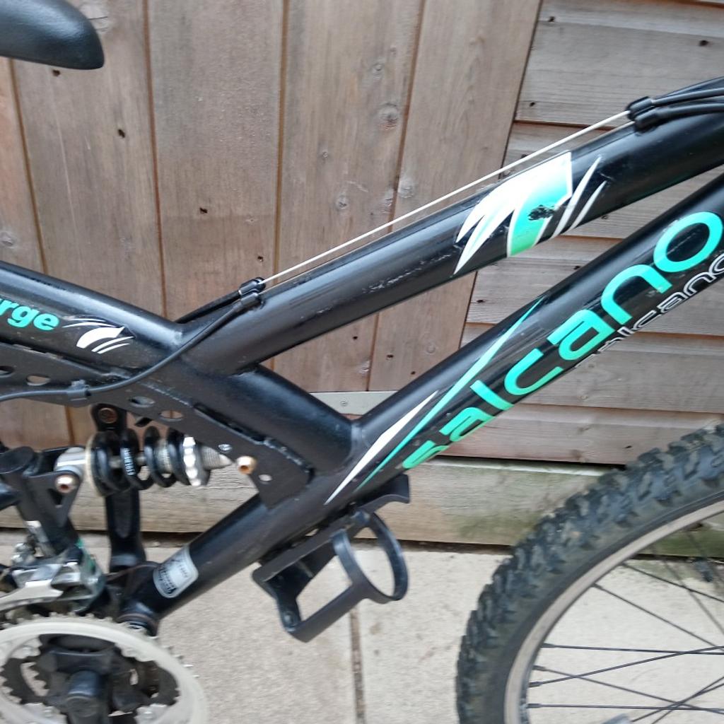 Salcano surge mountain bike hotsell