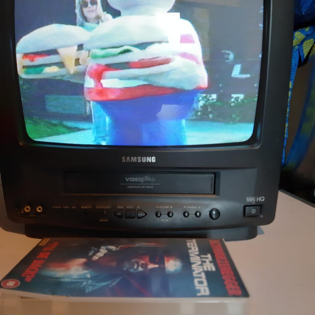 Samsung 14 inch TV & VHS Video Combo in Craghead for £20.00 for sale