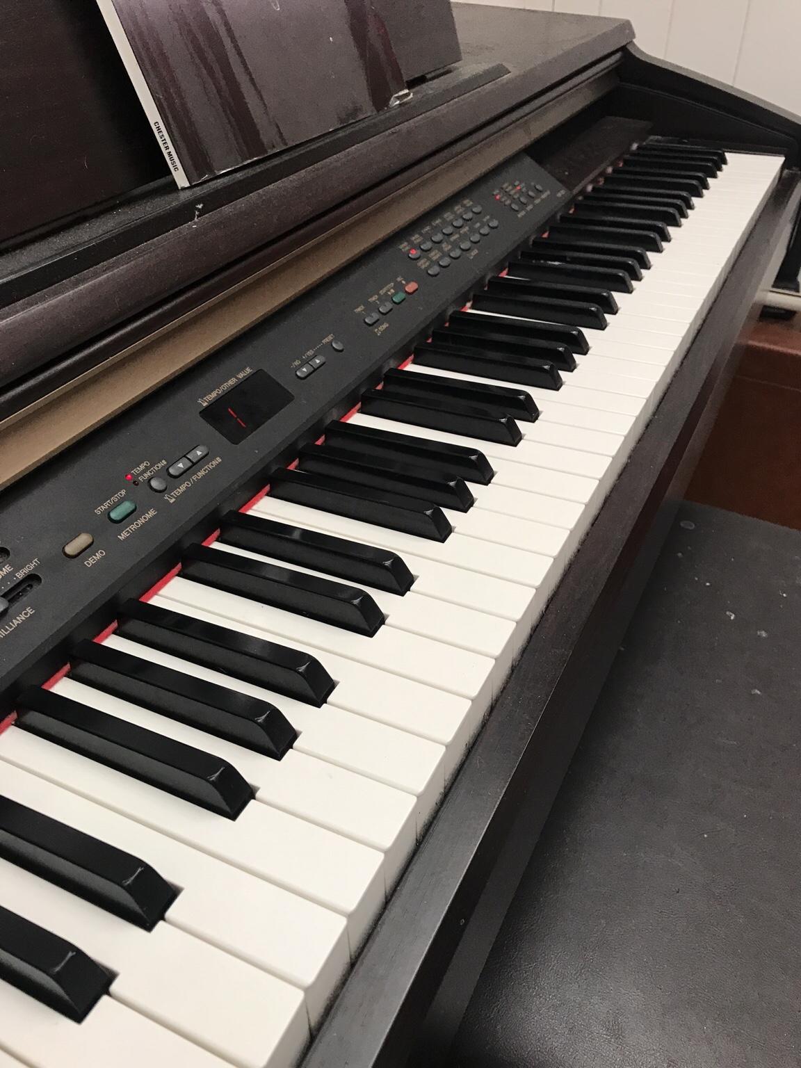 Yamaha YDP223 electric piano in B31 Birmingham for £300.00 for sale