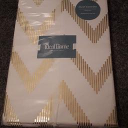 Brand new unopened packaging
white and gold
single bed size
collection only
5 available
collection only
