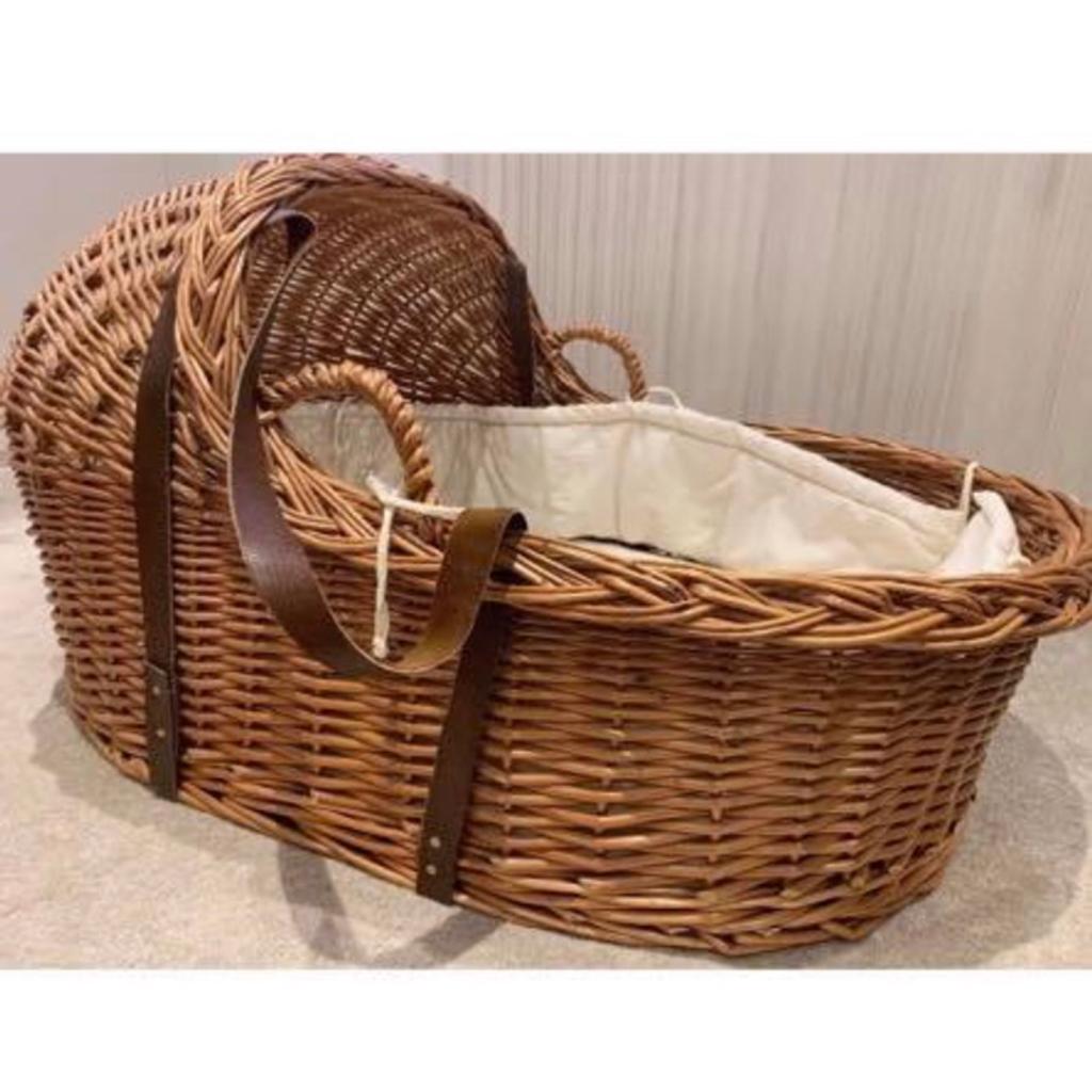 Large Moses basket/Willow Crib in AL2 Albans für £ 25,00 zum Verkauf