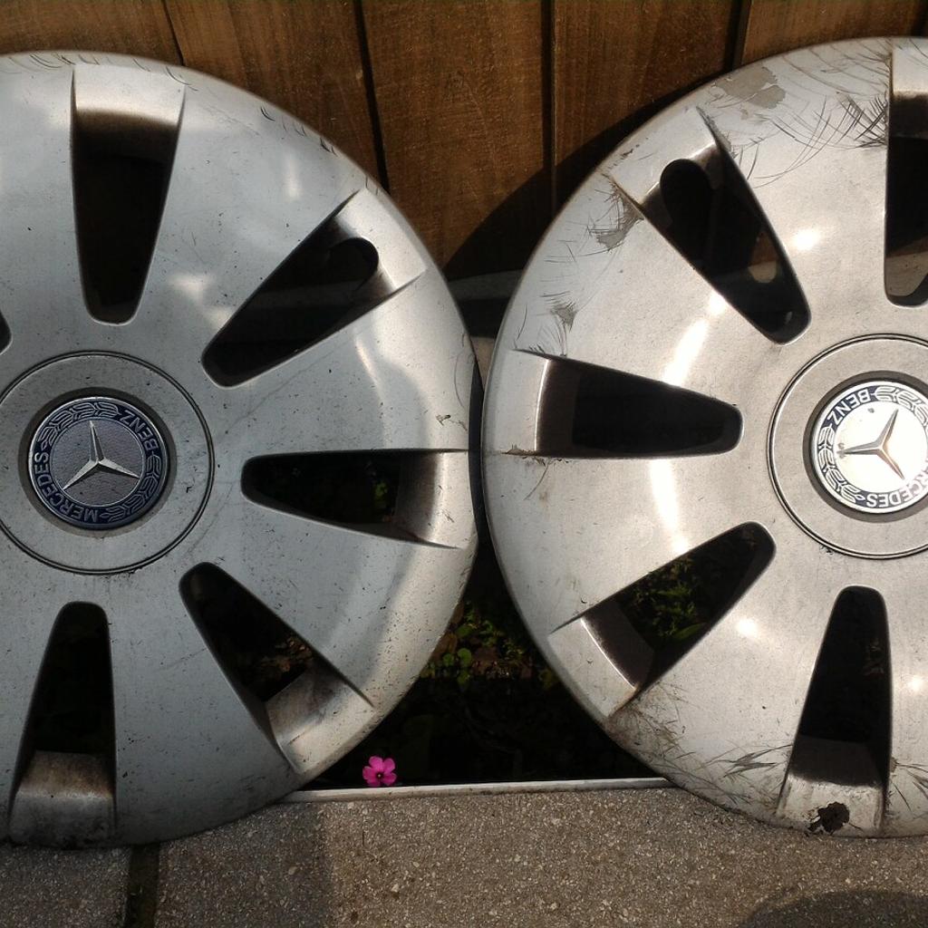 original mercedes benz wheel hub caps in London Borough of Barking and