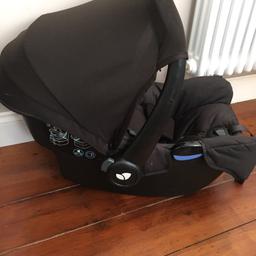With newborn insert. Not an iso fix, strap in with seatbelt. Great for travelling as a spare seat. Never been in an accident, giving away as we sold our car.
First come first serve. Collect from West Green. Thanks