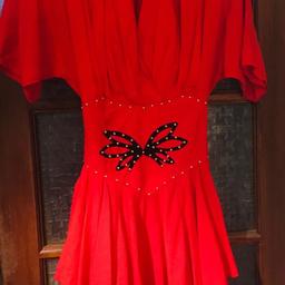 So stylish and any figure flattering scarlet red for any occasion for every lady 😍😍😍😍❤️❤️❤️NEW never worn
