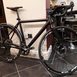 Make: Rose
Model: Pro DX Cross Ultegra-3000 (2015)
Tyres: Schwalbe X1 700x32 (only had 1 outing!)
Wheels: Spline R 24
Headset: Ritchey WCS
Groupset: Shimano Ultegra; Compact 11 x32
Forks: Kinesis Crosslight
Brakes: Shimano Hydraulic RS685
Paint/Finish: Black anodized
Frame size: 52cm
Price new: £1,413
Issues: Has been in an accident. Frame out of true by 4mm. Rear gear cable snapped (due to wear and tare). Freehub not functioning on rear wheel.
Collection Only.