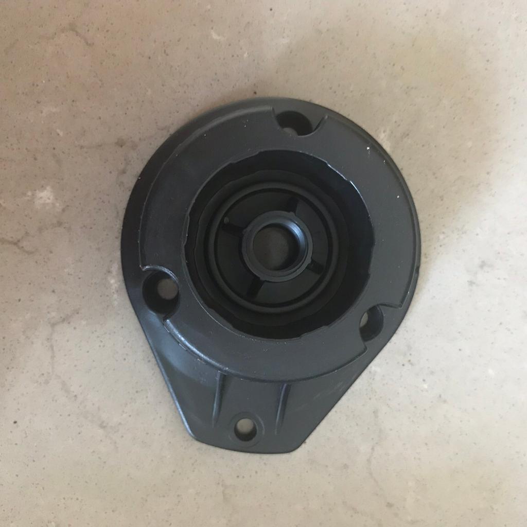 Hafele Kitchen Plinth Feet in DY10 Wyre Forest für £ 10,00 zum Verkauf