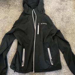 Men’s Columbia coat
Size large 
Bought in America never wore it too big