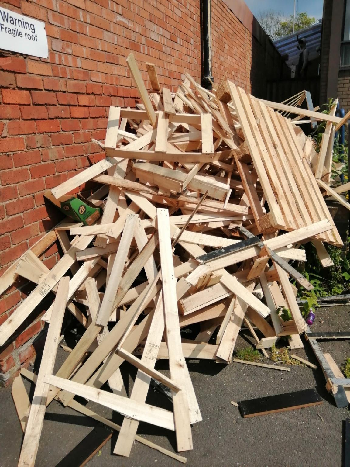 free wood pallets in B63 Dudley for free for sale Shpock