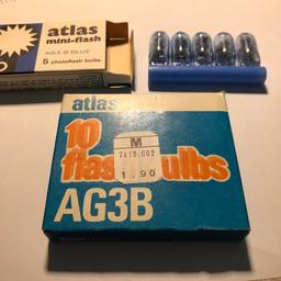 Vintage Blitz 10x Atlas AG3B und 5x AG3B Blue Bulbs, augenscheinlich neu in Originalkarton