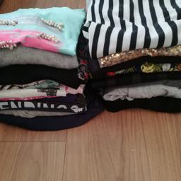 Bundle of ladies clothes, mostly size 10-12 / M.
Together 21 items. 
Collection Chadwell St Mary.