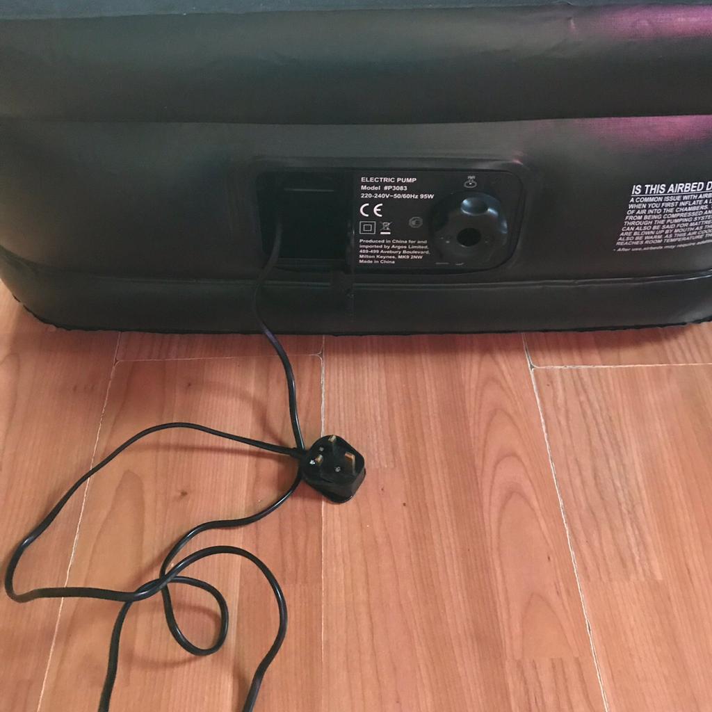 Trespass single premium raised air bed in CM2 Galleywood für £ 25,00