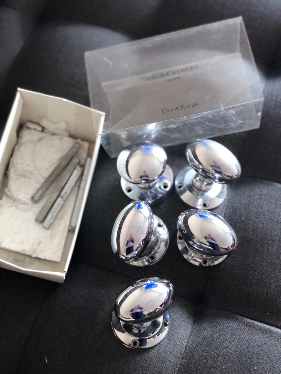 Laura Ashley door knobs in IG11 London for £10.00 for sale Shpock