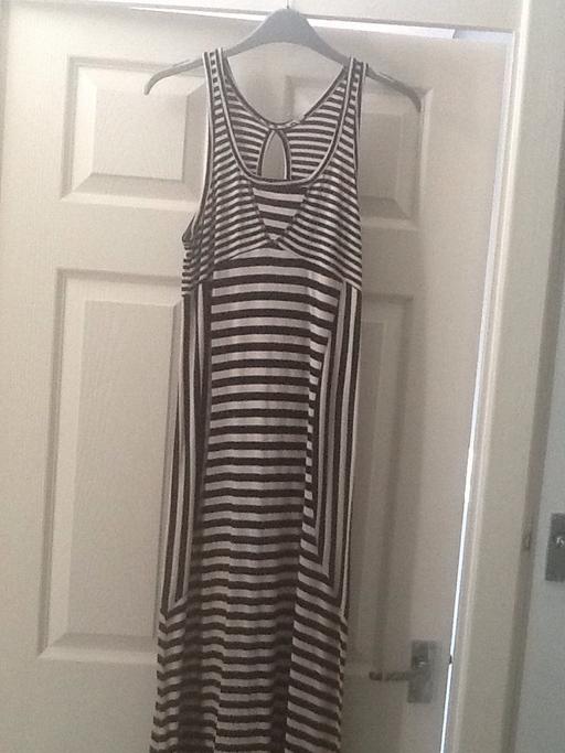 Buy & Sell Warwickshire Nuneaton and Bedworth - Photos for Maxi dress size 8