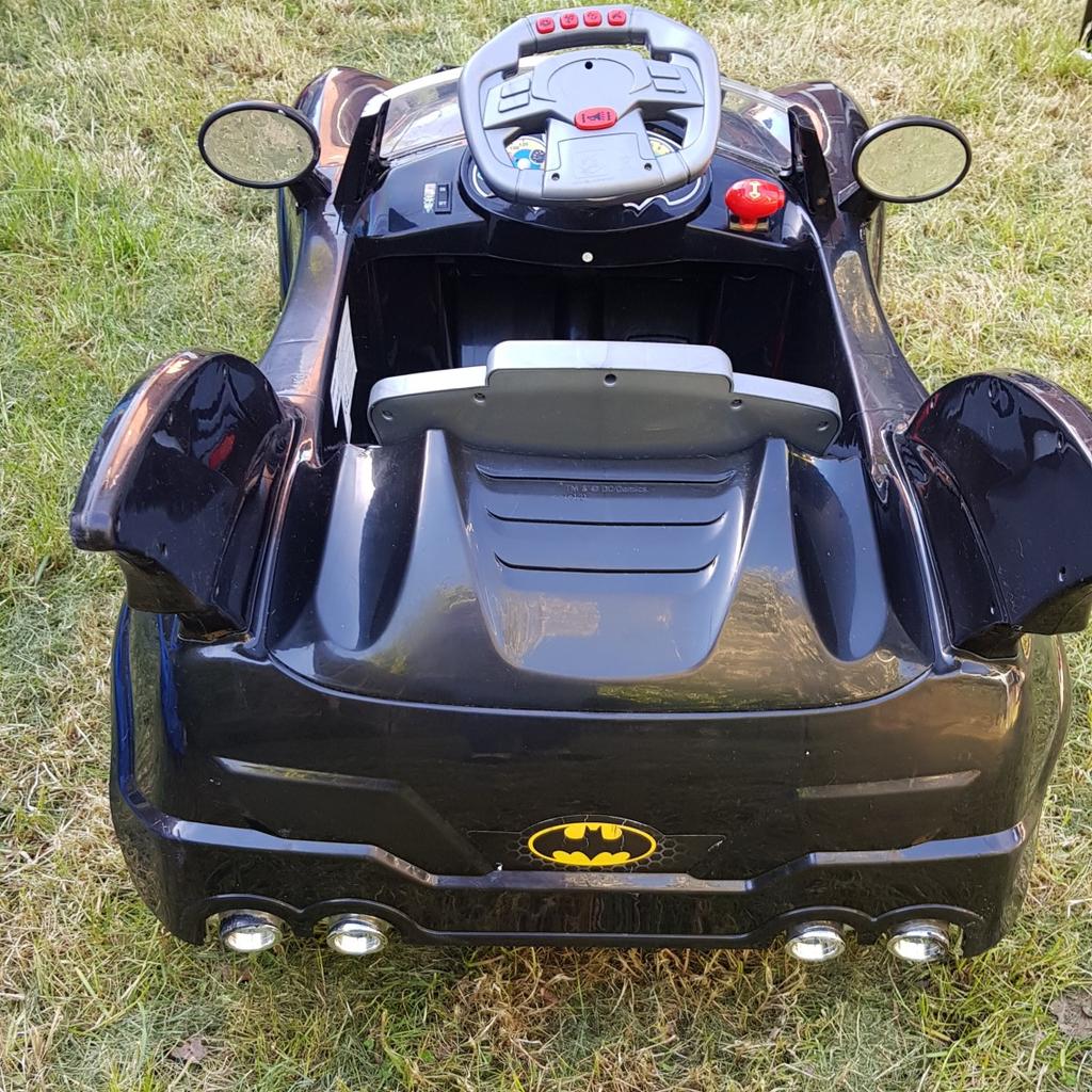 6v Batmobile RideOn / Battery operated car in WA3 Wigan für £ 50,00