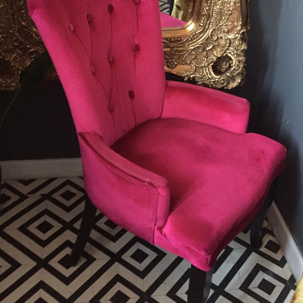 Stunning Bright Pink Velvet Chair in BL4 Bolton for £60.00 for sale