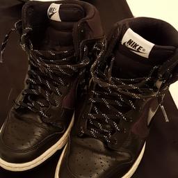 black nike wedge trainers used but in good condition size 5.5.so comfortable.