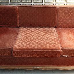 biete ein sehr guterhaltene Couch restorier Objekt wegen Umzug günstig abzugeben nur selbst Abholung
Masse breite 2m x tiefer 87cm