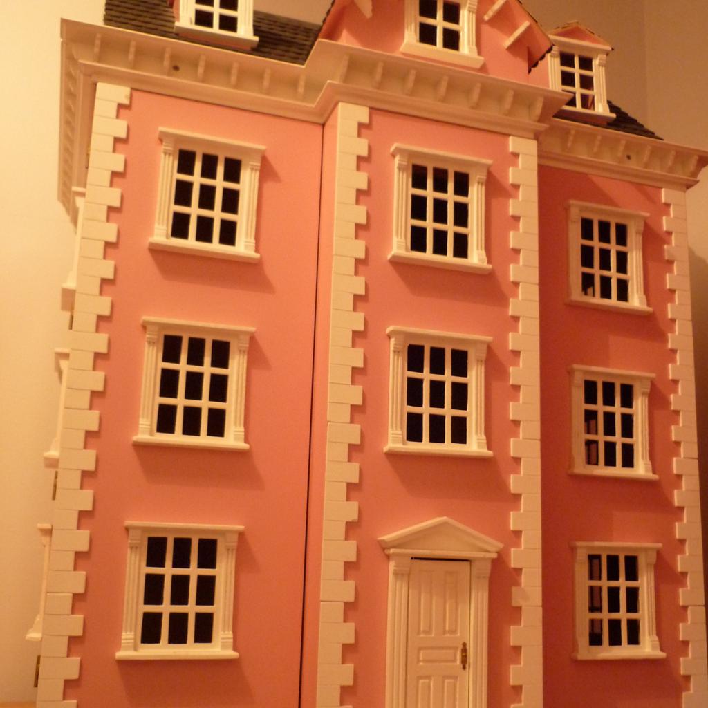 Large Pink Dolls House in NN1 Northampton for £45.00 for sale Shpock