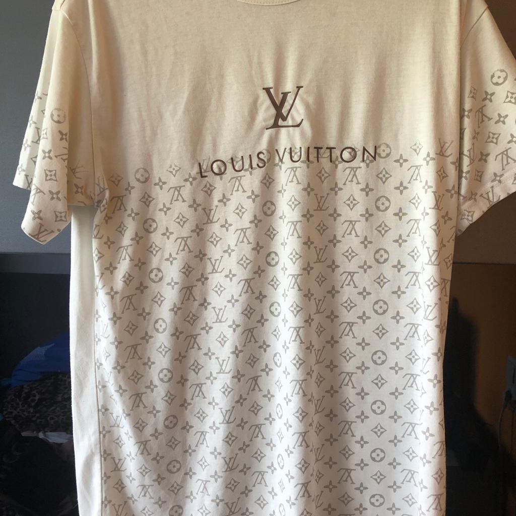 Louis Vuitton Monogramm T-Shirt in 72072 Tübingen für 50,00 € zum