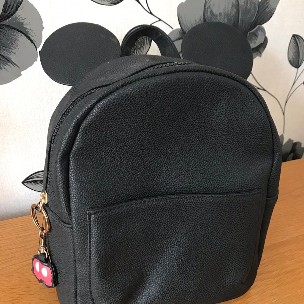 Primark mickey mouse discount rucksack