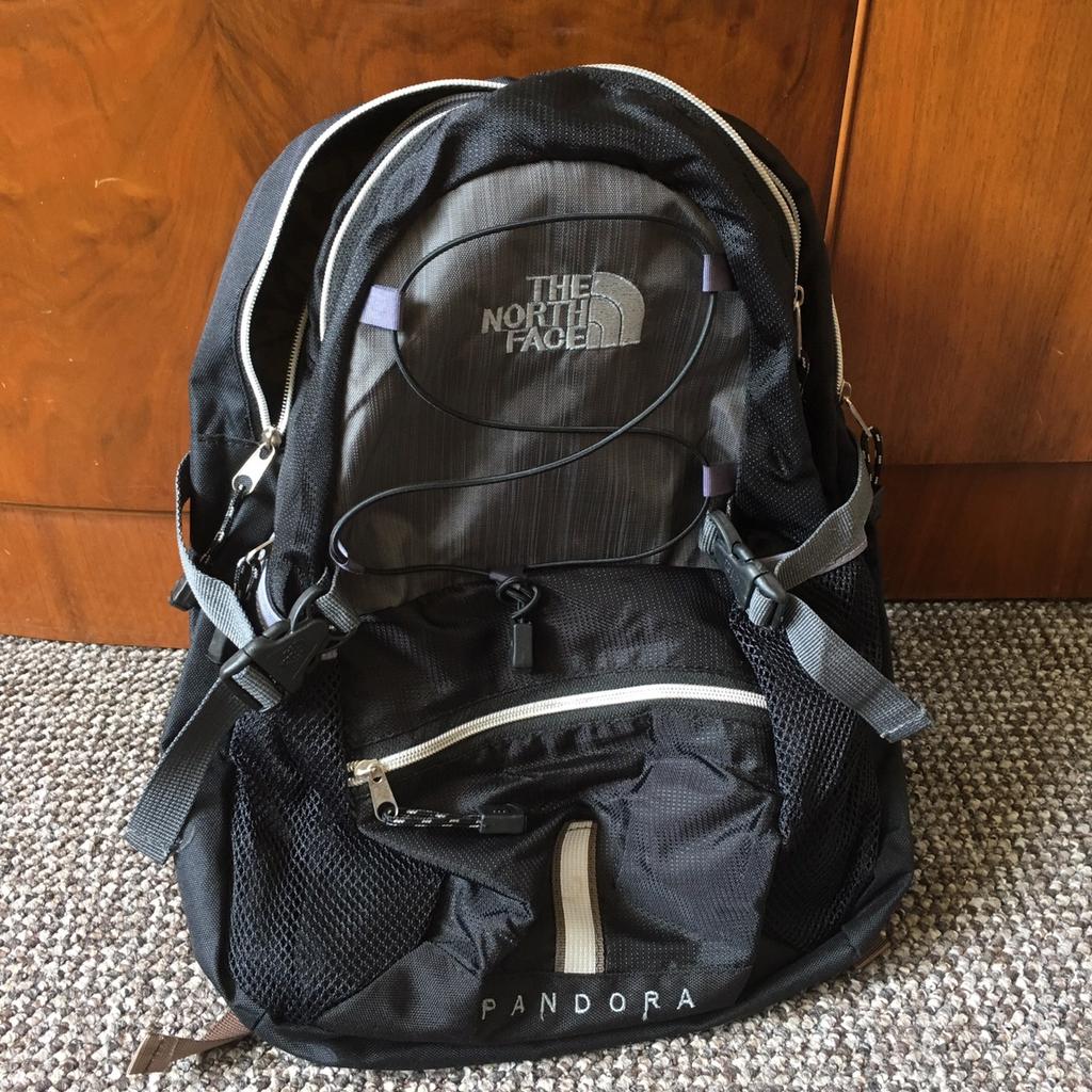 The north face Pandora backpack in W12 London for 10.00 for sale Shpock