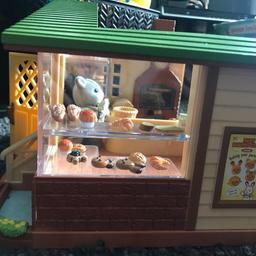 Comes with bakery pieces and one sylvanian figure. In excellent condition. Still have box but box a little damaged due to storage