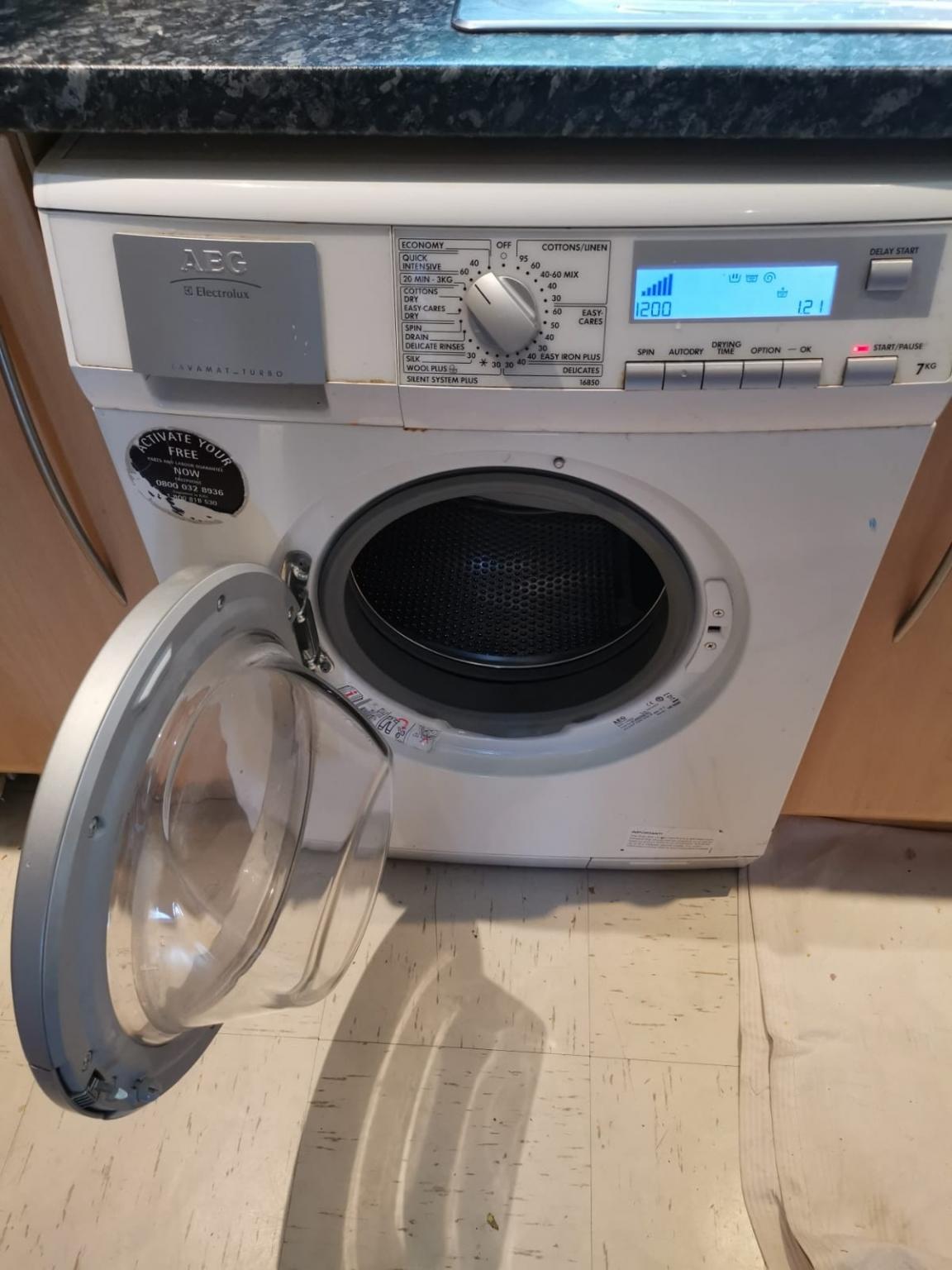AEG Lavamat 7kg Washing Machine+ dryer in CW7 Meadowbank für 55,00 ...