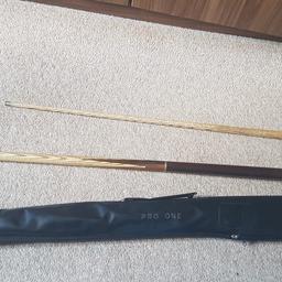 New snooker cue unused.
Tip size : 9mm
Weight : 550 Grams (19 oz ) Approximately
Shaft: Ash Wood
Cue Length: 145cm / 57 Inch
Superb Balance point
Please note all cues will arrive very slightly different to the one showing in pictures as they are handmade

please message me for more information or swap for iPad