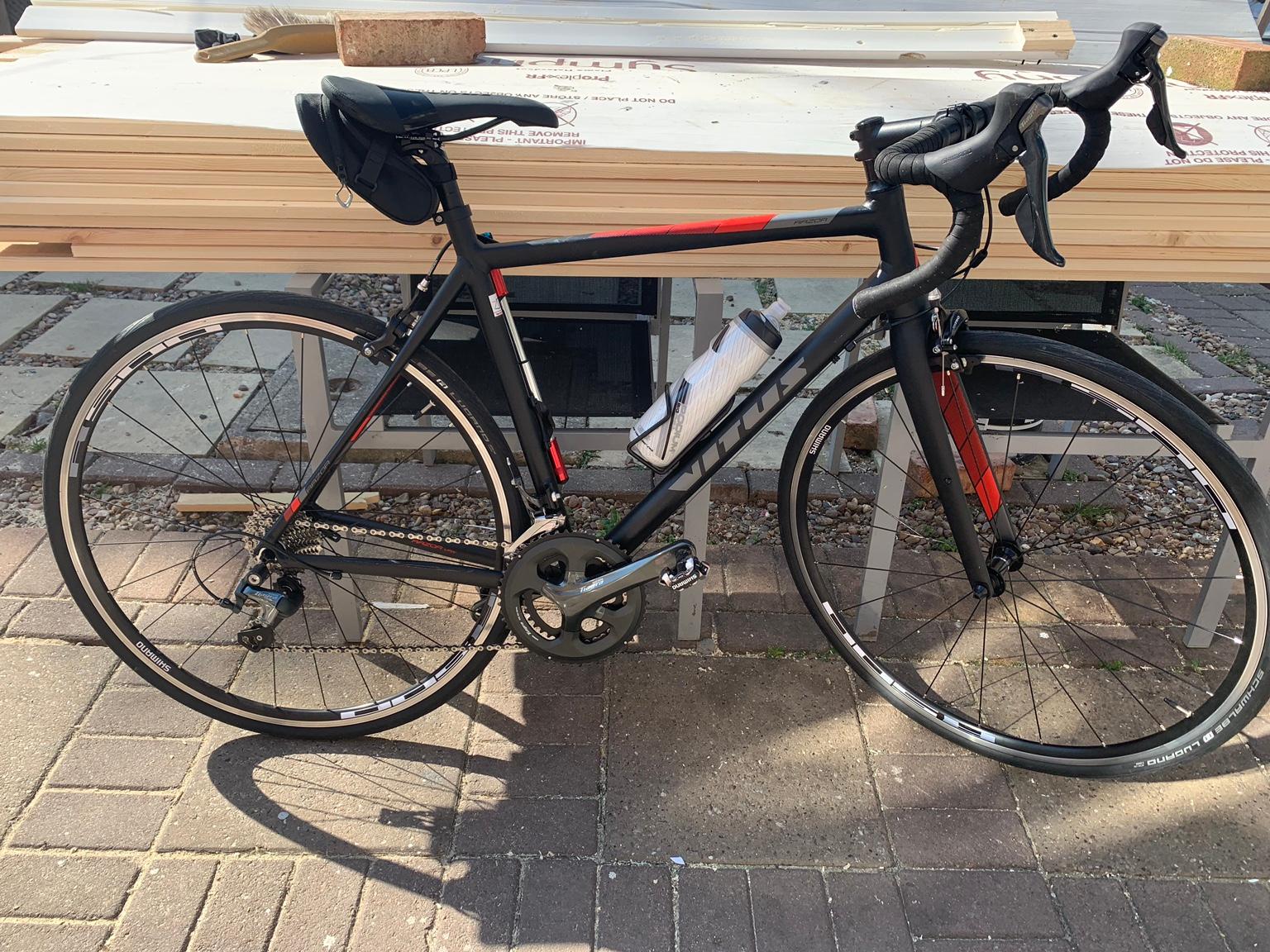 Vitus razor vrx road bike sales 2018