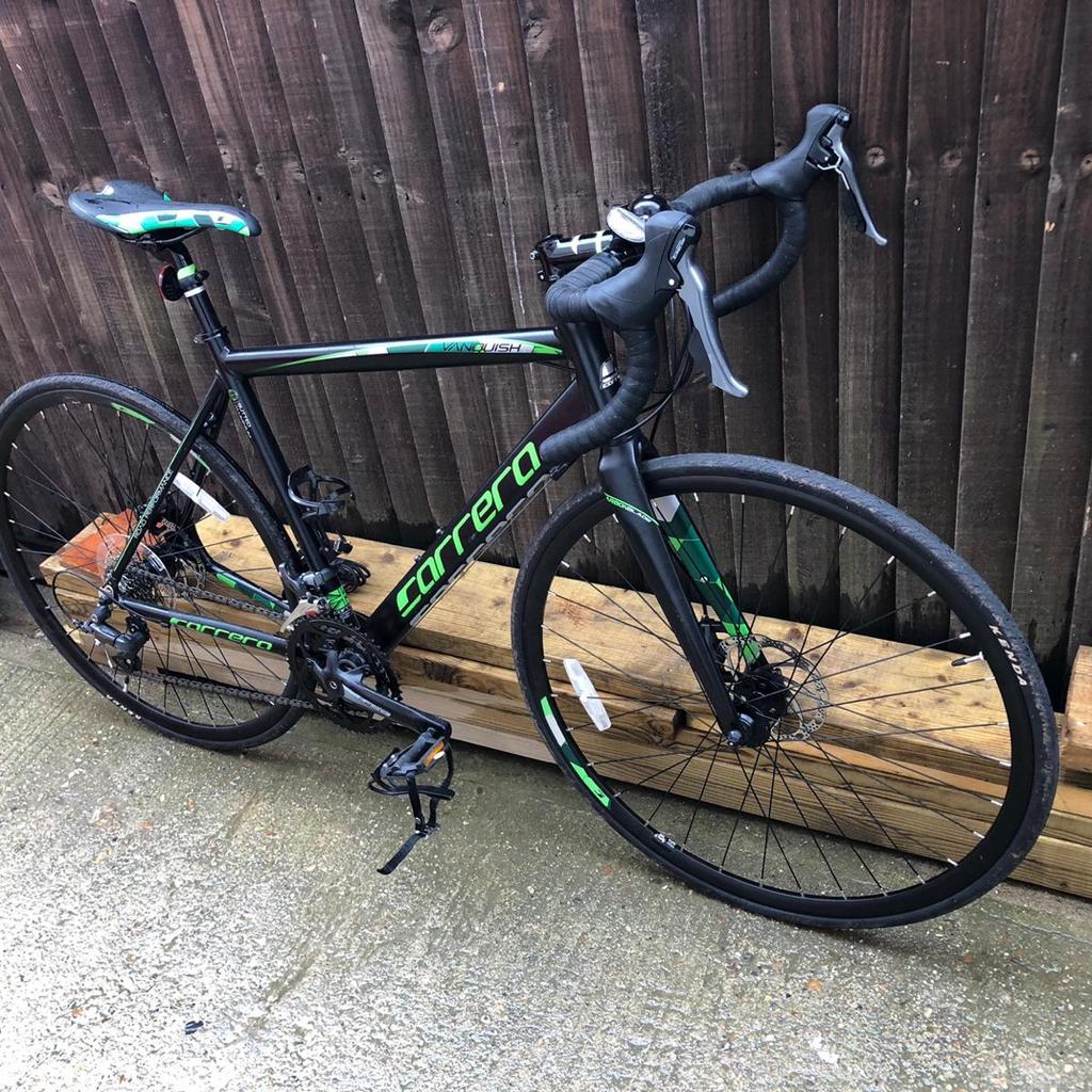 Carrera Vanquish disc men s road bike size L in Epping Forest for