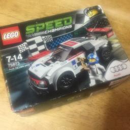 This is a sealed set but does have some wear to the edges, I’m selling other Lego and happy to make a deal on multiple items bought.